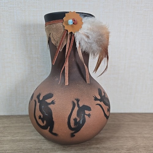 Vintage Southwestern Pottery Vase with Feathers Handmade New Mexico 1970's - Picture 1 of 11