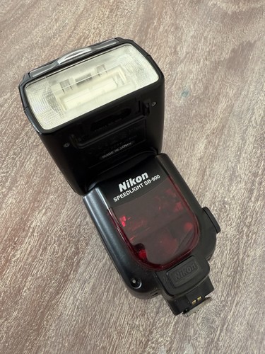 Nikon SB-900 AF Speedlight Flash - Picture 1 of 5