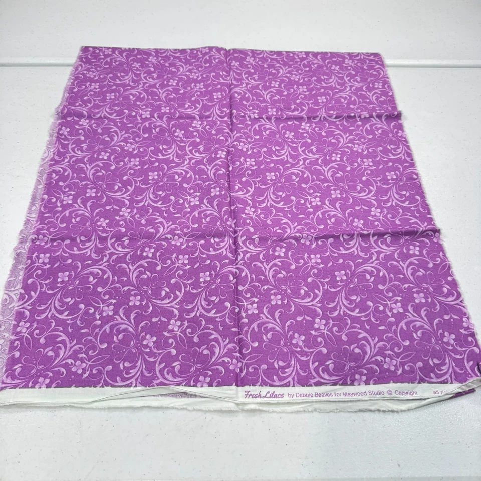 Maywood Studio Lilas Frescas Acolchado Tela Floral Púrpura Algodón 42x18 Foto 2 de 4
