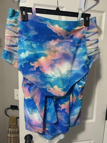 Torrid Multi Sky Schwimmen zweiteiliges Oberteil Größe 4, Unterteil Größe 3 GUC Clouds Set Anzug - Bild 5 von 14