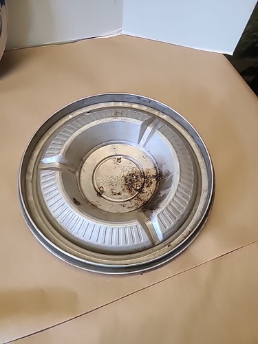 (2) Chevrolet Impala Corvette Hubcaps 14” 50s 60s Original Pair  - Picture 15 of 19