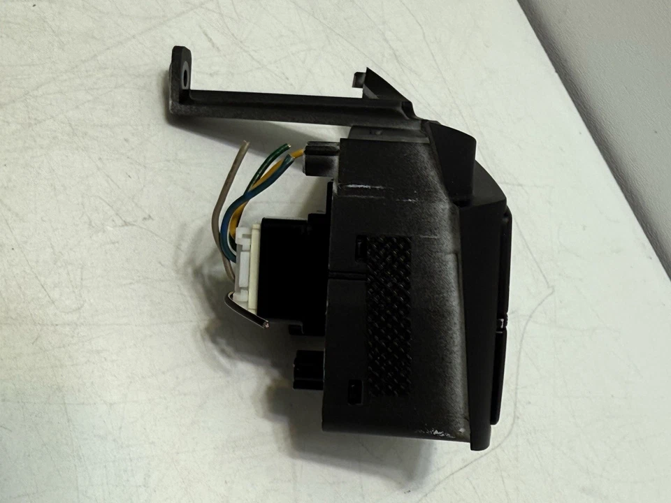 2016-2018 HYUNDAI TUCSON STEERING WHEEL CRUISE CONTROL SWITCH OEM 96720-D3200 - Image 4 of 4