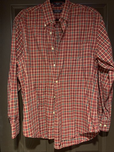 Nautica Men’s Shirt Size M Long Sleeve Button Front Red Green Plaid Cotton