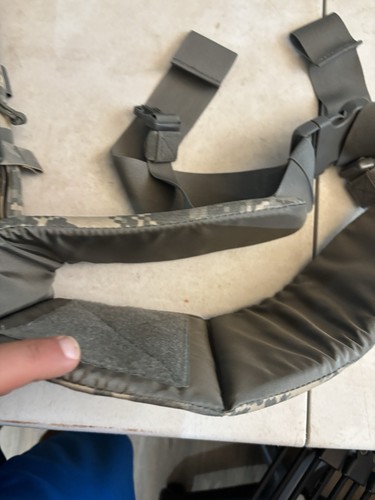 CAMELBAK Maximum Gear Hydration Pack Digital Camo w/ Bladder & Hose - Bild 6 von 6