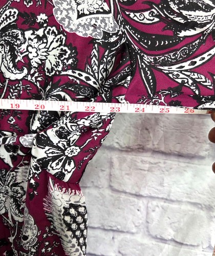 Blusa para mujer Avenue Grace Berry 22/24 estampado floral - Imagen 13 de 13