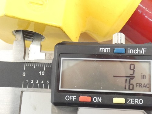 Festo 197129 HE-N3/8-LO Lockout Valve 0-150PSI Max - NEW Surplus! - Picture 9 of 9