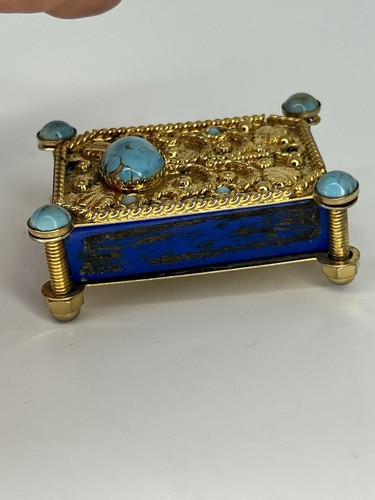 Vintage Ornate Gold Tone With Blue Stone Or Glass Cabachon Match Box Holder - Imagen 4 de 8