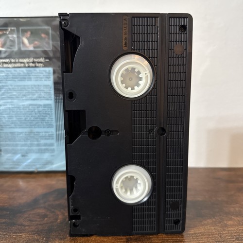 The Neverending Story (VHS, 1993) HTF Warner Black Clamshell Former Rental - Foto 13 di 16