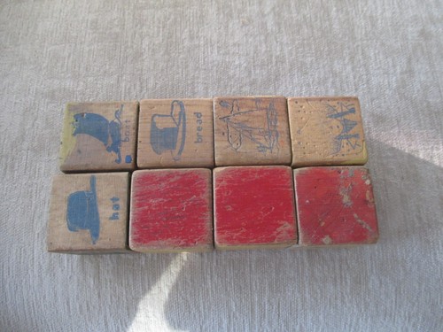 Vintage 1-5/8" Embossed Wooden Toy Blocks Animals Alphabet - Picture 6 of 12