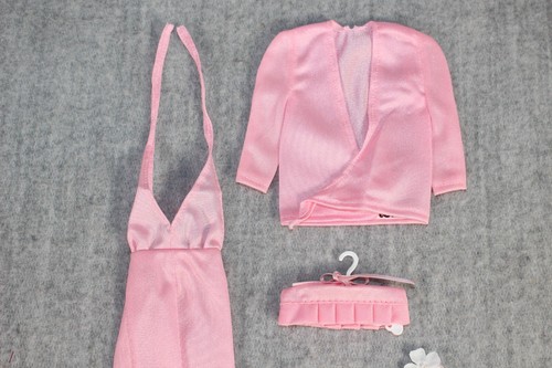 Muñeca Barbie Mattel #3182 Elegante Volantes Moda Años 80 Rosa Lencería Conjunto De Colección - Imagen 5 de 19
