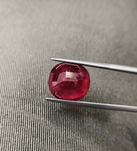 13,94 Cts A MUY PRECIOSO CRISTAL RELLENO RUBÍ CON EXCELENTE FORMA OVALADA - Imagen 6 de 6