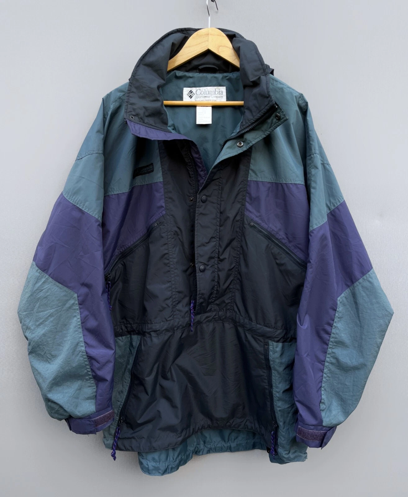 Rare Vintage COLUMBIA Multicolored Jacket Anorak Casual Outdoor Size L Unisex
Opens in a new window 
