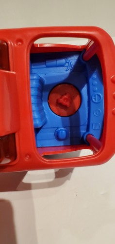 Camión de bomberos Fisher Price Little People 1 figura luces y sonidos intermitentes funciona - Imagen 7 de 22