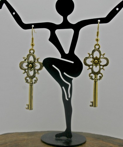 Key earrings, beautiful detail charm, antique gold or antique silver color - Picture 3 of 5