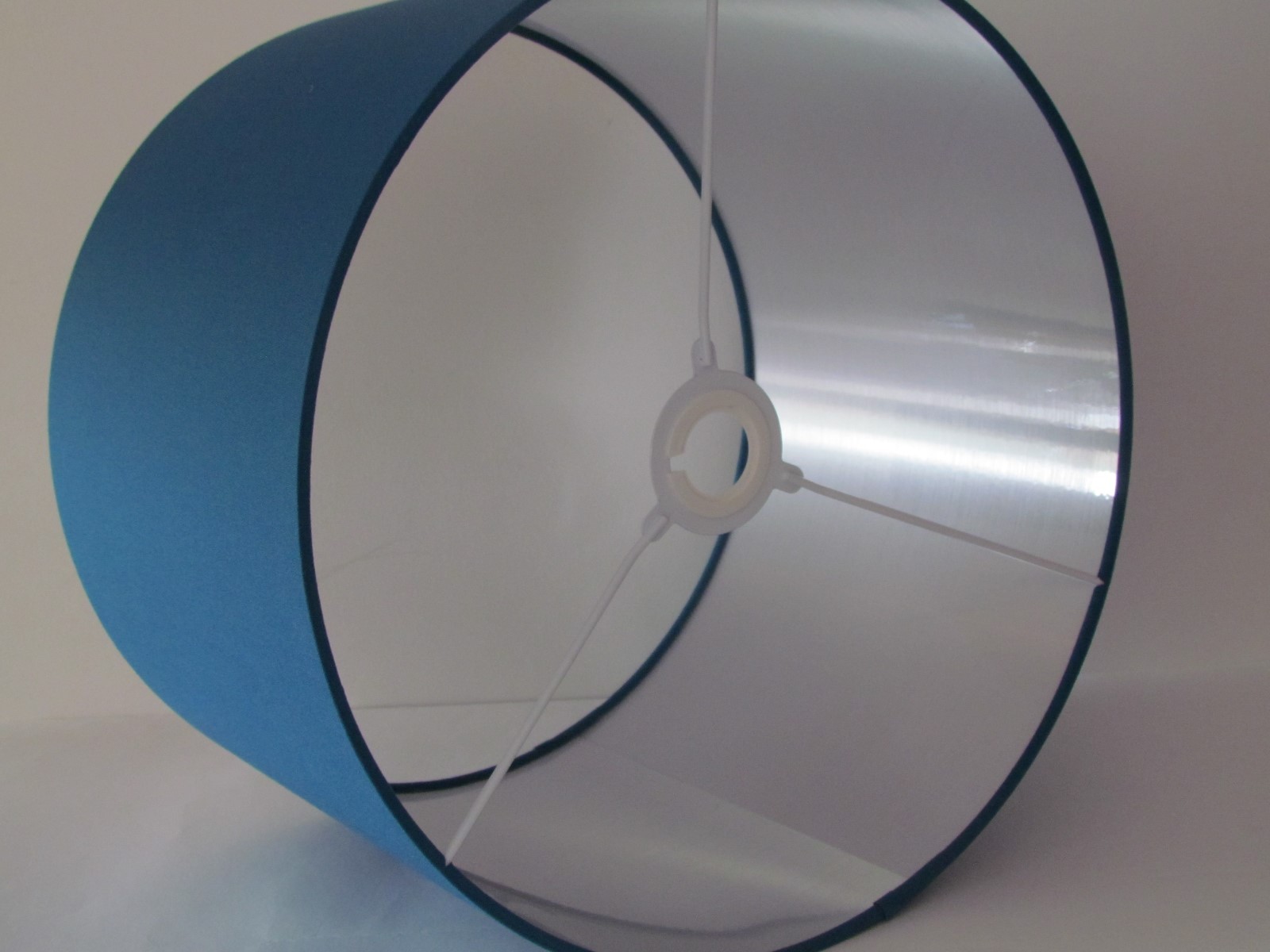NUOVO Fatto Fatto Fatto a Mano spazzolato argentoo foderato verde acqua paralume Lightshade Scelta di Coloreei 953faa NUOVO Fatto Fatto Fatto a Mano spazzolato argentoo foderato verde acqua paralume Lightshade Scelta di Coloreei 953faa