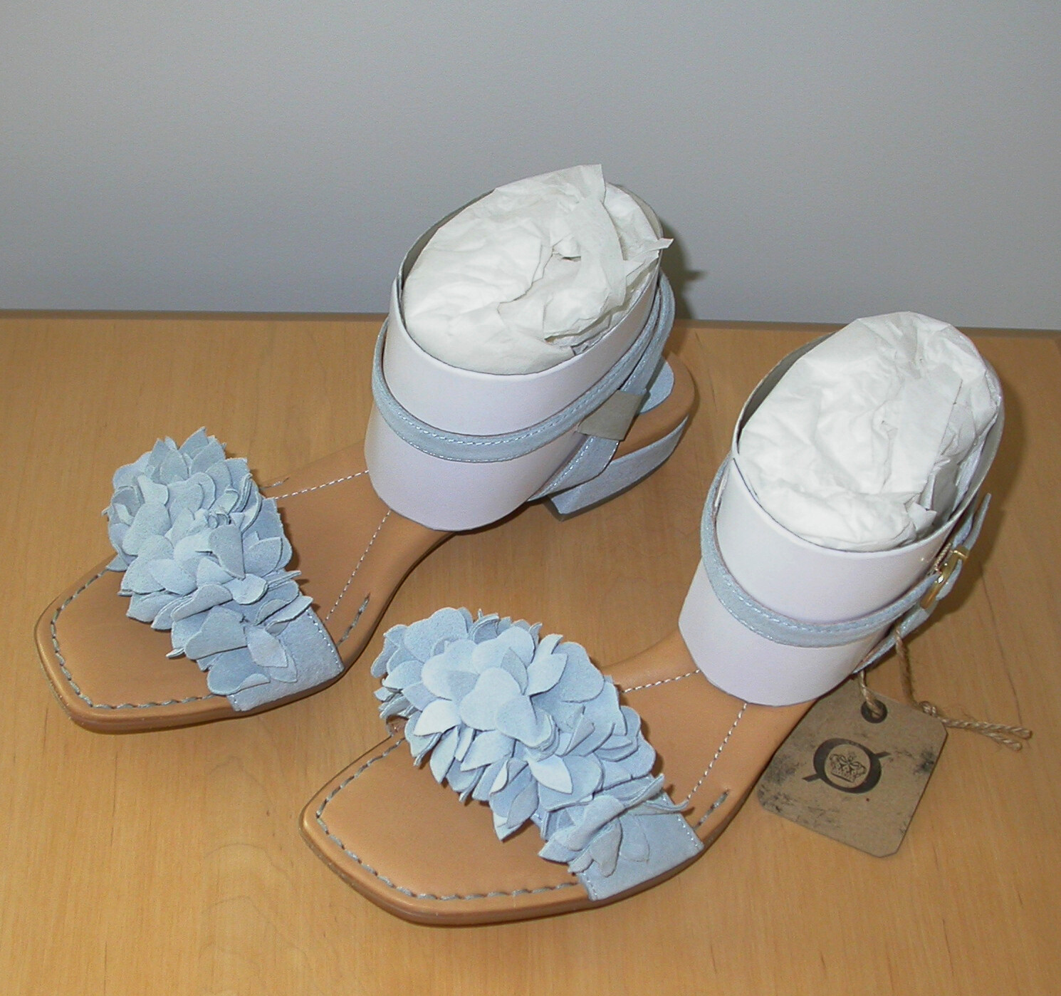 born bouvet sandal