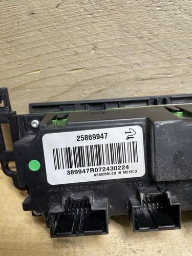 2007-2011 Chevy Avalanche Sierra Tahoe Silverado Temp Climate Control OEM - Picture 11 of 11