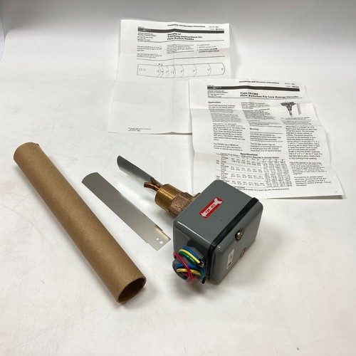 Johnson Controls Flow Switch F61MG-1C 120 VAC NEMA 4X SPDT Switch - Komplett NOB