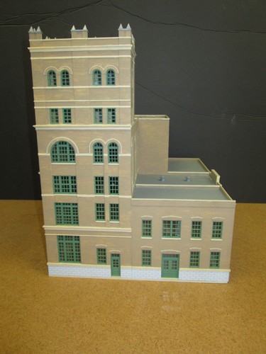 HO Scale Walthers Cornerstone 933-3024 Milwaukee Beer & Ale Brewery - Bild 9 von 11