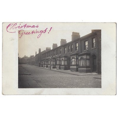 MANCHESTER unbekannte Straße der Terrassenhäuser, RP Postkarte postalisch gebraucht 1912