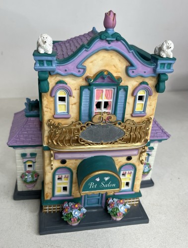 Vintage 2003 Dept 56 BARBIE 59089 Pet Salon e Boutique scatola originale funzionante - Foto 9 di 14