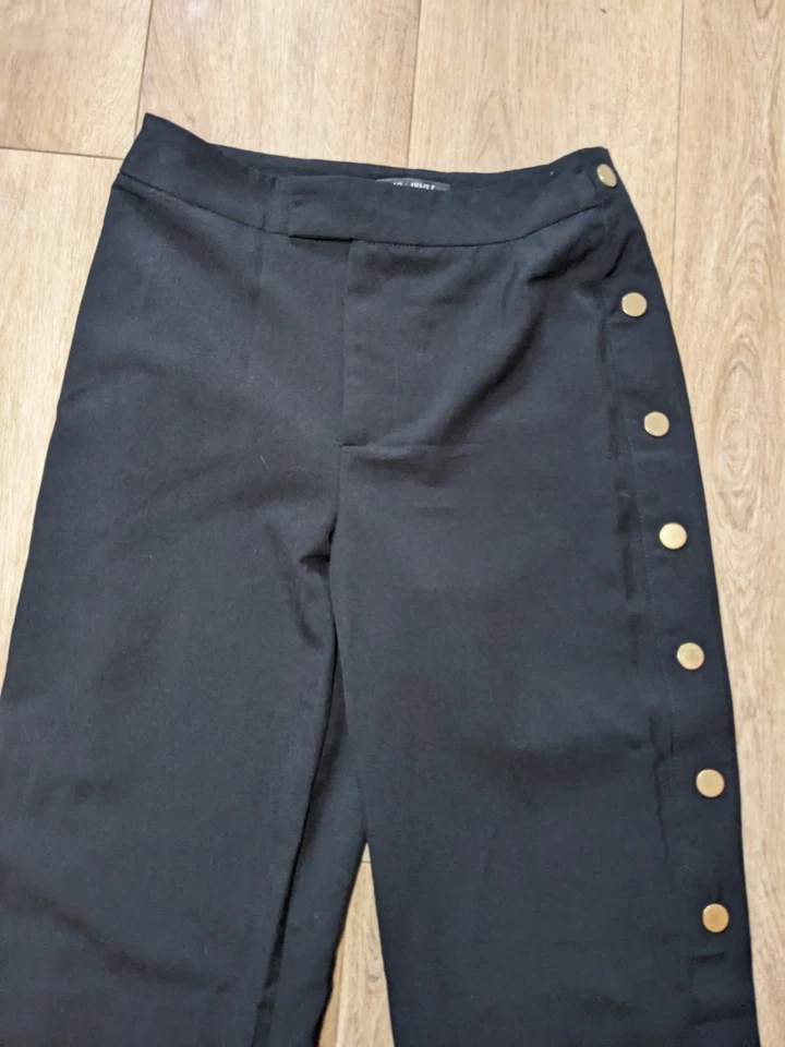 NWT Romeo & Juliet Couture Black Pants Gold Side Snaps Size Small S - Image 3 of 4
