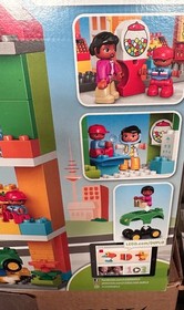 New LEGO 10836 DUPLO My Town: Town Square Very Rare Brand New and Sealed