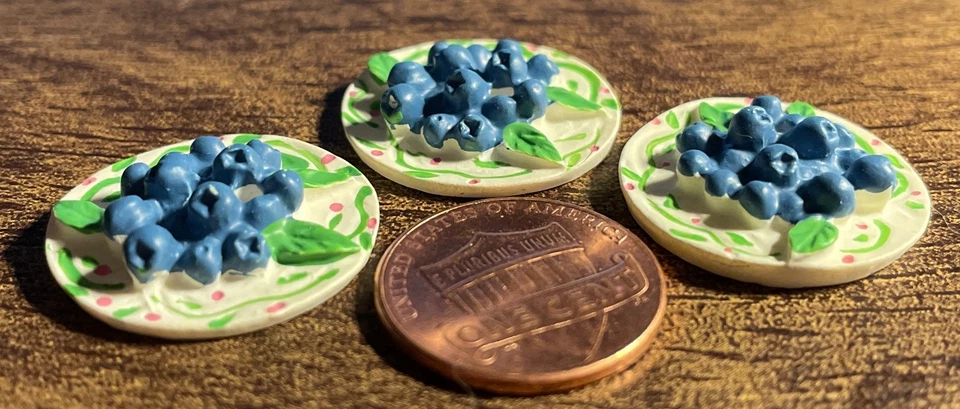 3 Vtg JHB Dull Blueberries Fruit on Plate Plastic 2-hole Buttons 22mm 7/8" 16190 - Image 2 of 3