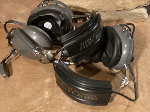 Set Of Two Pilot Avionics Pilot PA11-40 Headset w/ Microphone - Picture 8 of 8
