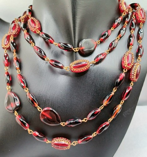 Hattie Carnegie Signed Necklace Flapper Length Red & Black Glass w/Gold 56" - Picture 5 of 7