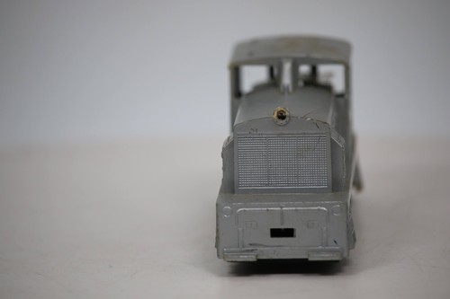 HO TRAIN TYCO Custom SILVER YARD SWITCHER ENGINE Parts/Reapir - Picture 3 of 8