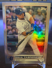 2022 Topps Series 1 Miguel Cabrera Rainbow Foil #194 Tigers
