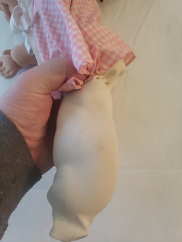 Bambola vintage CABBAGE PATCH KID viso moccioso-Coleco 1982 capelli castani occhi rosa vestito - Foto 8 di 20