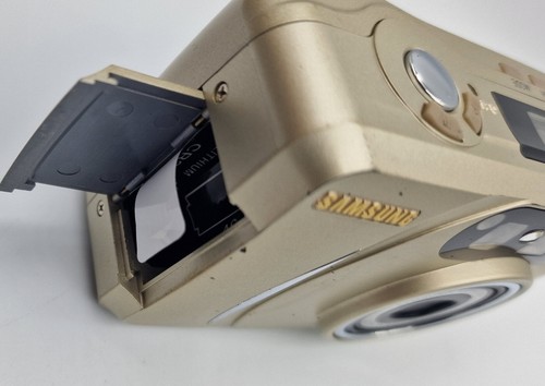 Samsung Fino1050s 2000 Millennium Edition Point & Shoot 35mm Film Camera Tested - Picture 8 of 9