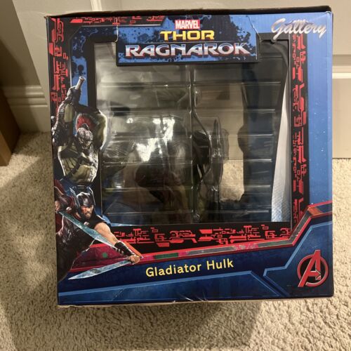 Diamond Select Toys Marvel Gallery Thor Ragnarok Gladiator Hulk OPEN Box - Picture 6 of 9