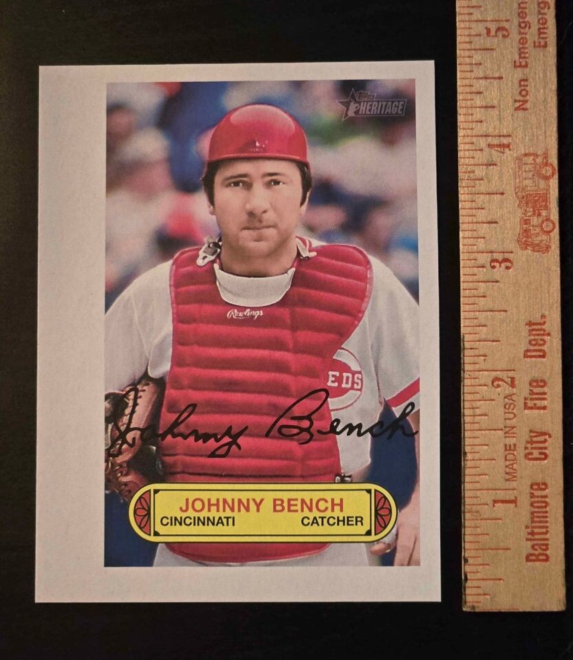 Johnny Bench - 2022 Topps Heritage #73PU-22 1973 Pin-Ups Poster Box Topper