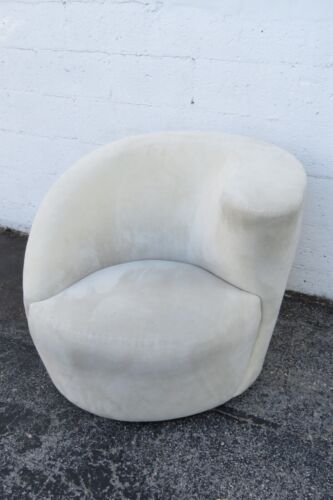 Vladimir Kagan Directional Nautilus Swivel Accent Chair 5382 - Picture 2 of 14