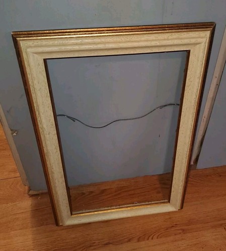VTG GOLD/BRONZE CREAM Wood Frame~22"x15"~Fits 18.5"x11"! - Picture 2 of 5