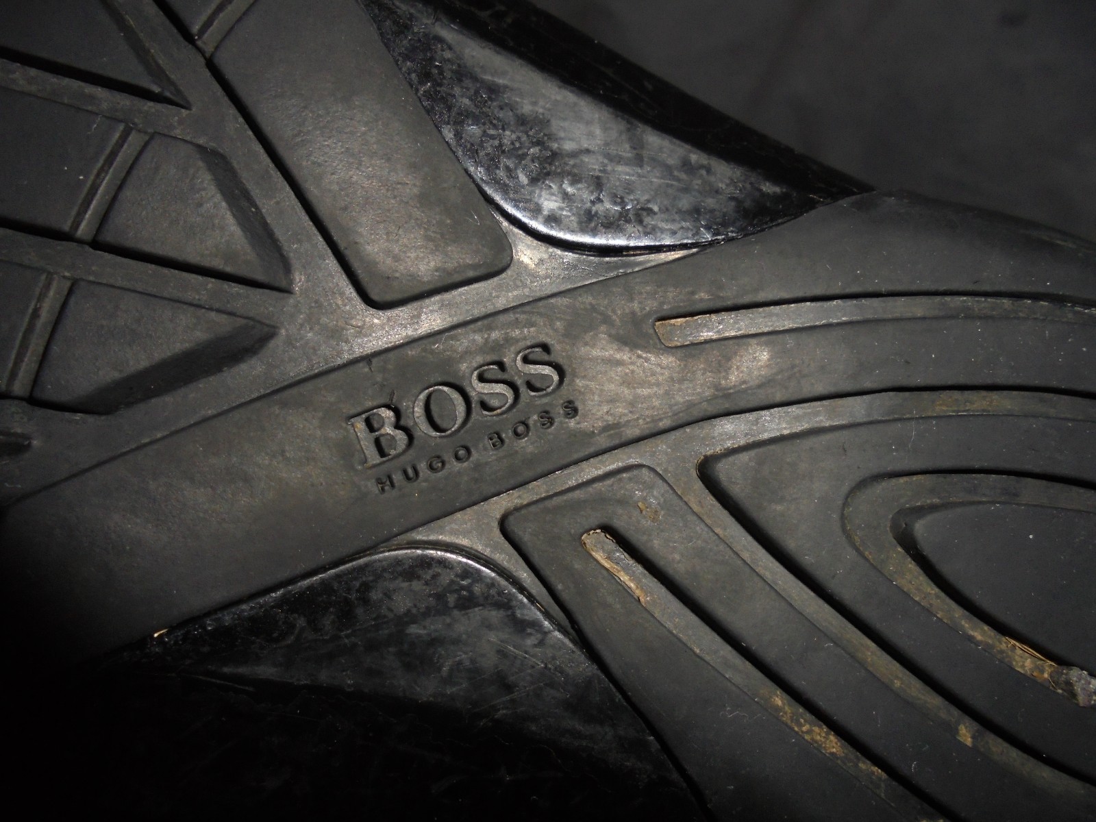 HUGO BOSS Uomo Nero Pelle Stringati Scarpe Da Ginnastica Misura EU 42 in buonissima condizione