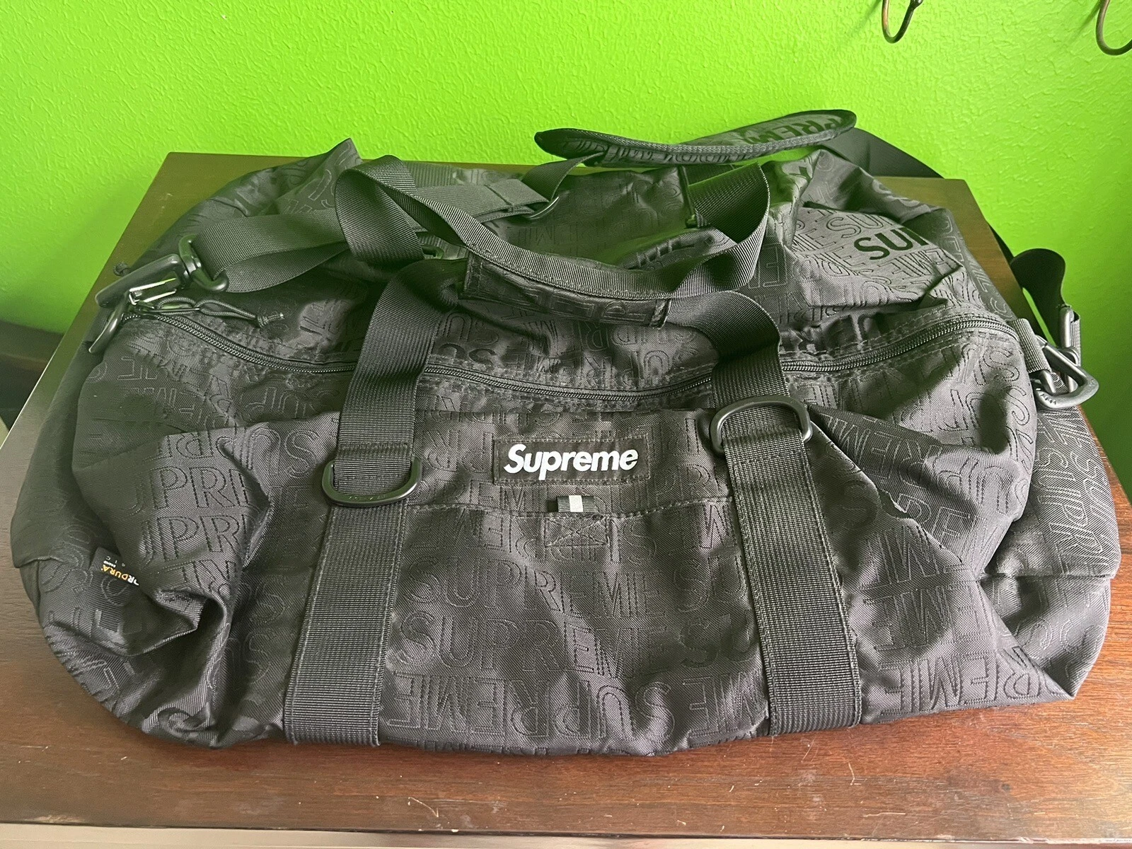 Sac de voyage Supreme (SS19) noir