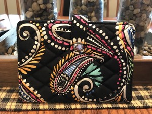 Vera-Bradley-BANDANA-SWIRL-Travel-Wallet