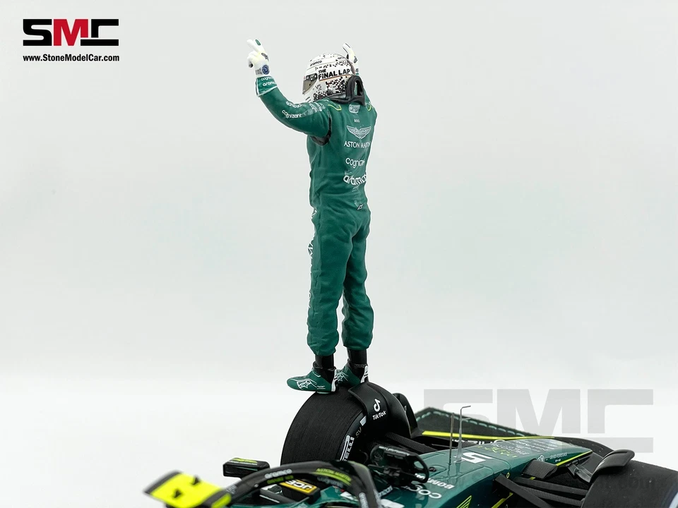 Aston Martin F1 AMR22 #5 Sebastian Vettel Abu Dhabi GP 2022 Spark 1:18 Figure - Image 4 of 4