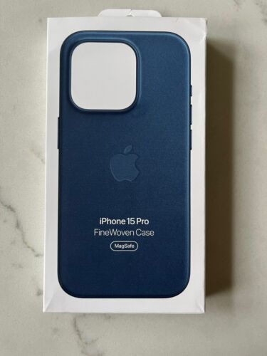 Genuine Apple iPhone 15 PRO (6.1") FineWoven Case w/Magsafe - Picture 4 of 6