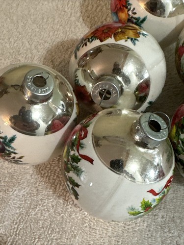 SET OF 8 GLASS CHRISTMAS ORNAMENTS MADE IN THE USA w/CHRISTMAS WRAP - Picture 12 of 13