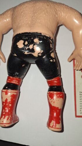 WWF LJN George The Animal Steele Action Figure WWE Wrestling con poster e scheda - Foto 12 di 19