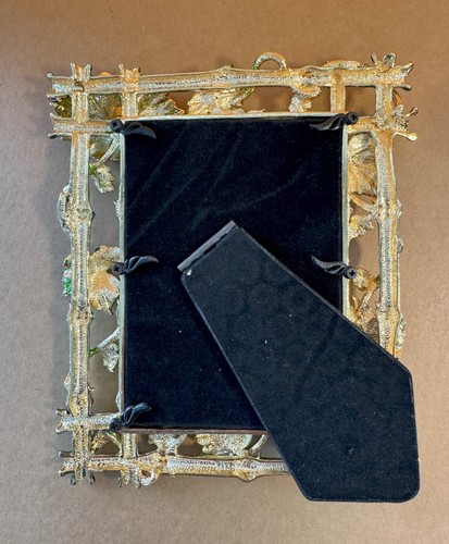 Picture Frame - Vintage Enamel Victorian Floral Style Accented w/ Crystals Pink - Picture 7 of 7