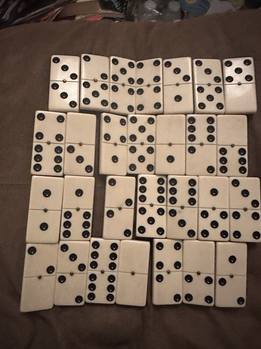 Vintage Double Diamond Dominoes Set of 28 With Spinner Pins