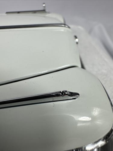 SUN STAR 1:18 1958 BUICK Limited Convertible COLECCIÓN PLATINO Blanco Glaciar - Imagen 17 de 24