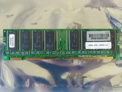 COMPAQ 323013-001 128MB PC100 CL3 168-pin DIMM SDRAM