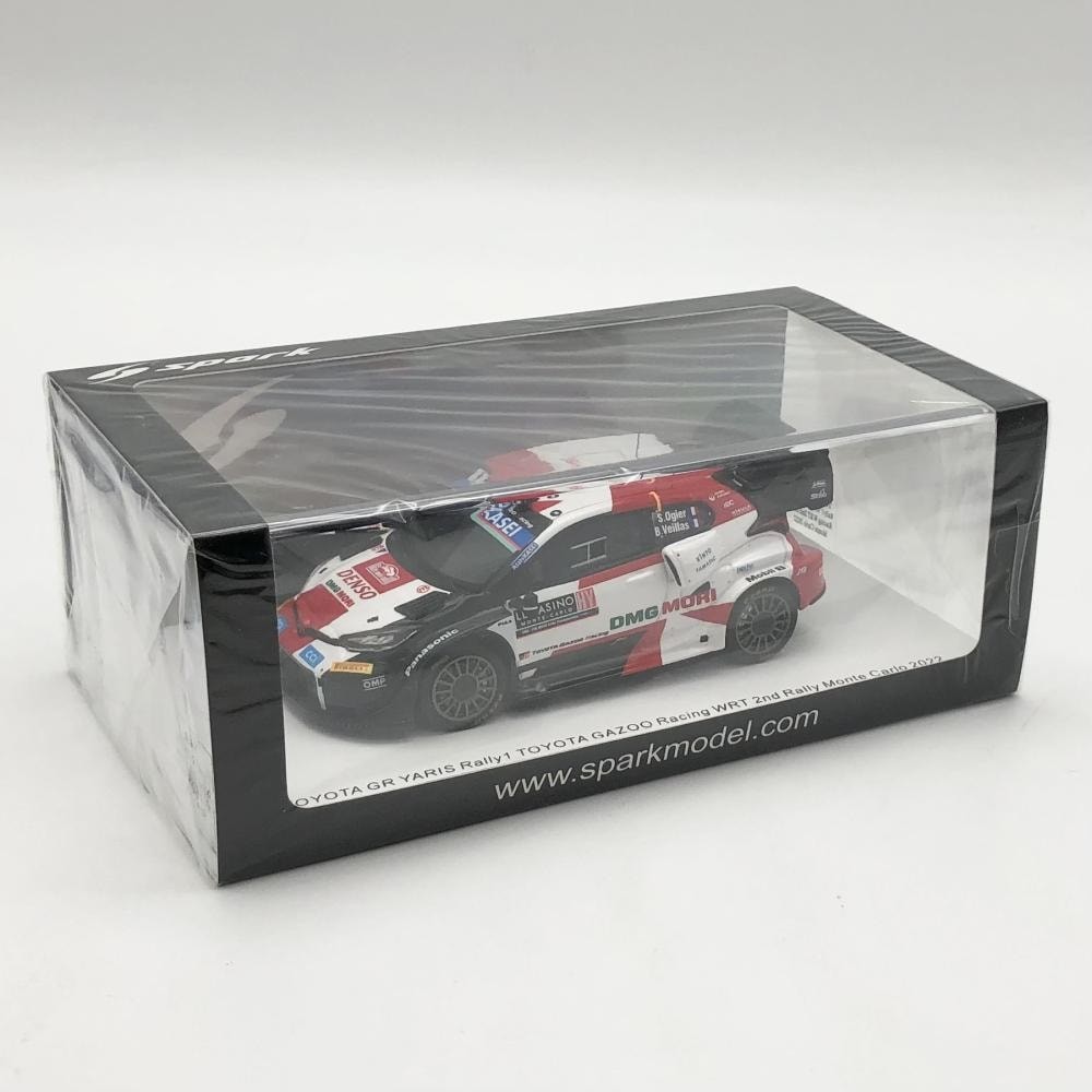 Foto 1 di 10